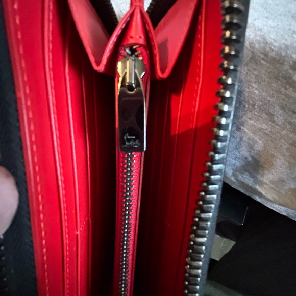 Christian Louboutin Panettone Wallet – Black Grained Leather with Black Spikes - Picture 7 of 12